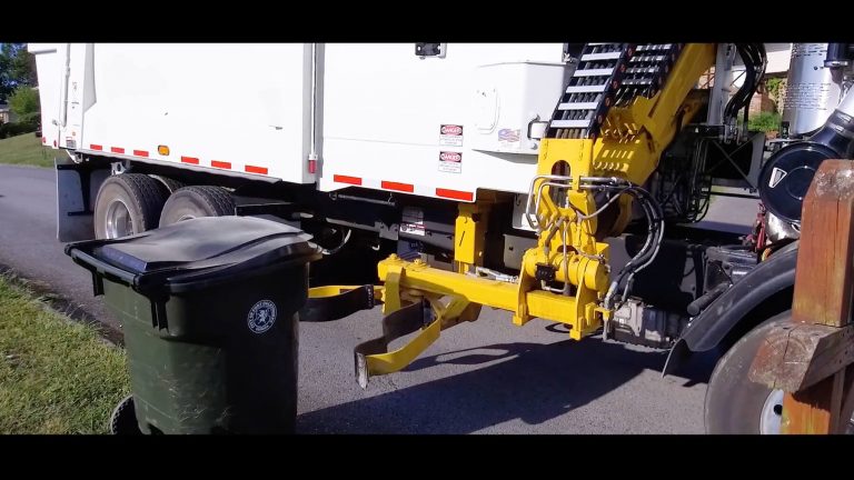 HALO for the Heil Command SST auto side loader video