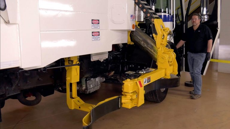 How to calibrate the Command SST automated side loader video