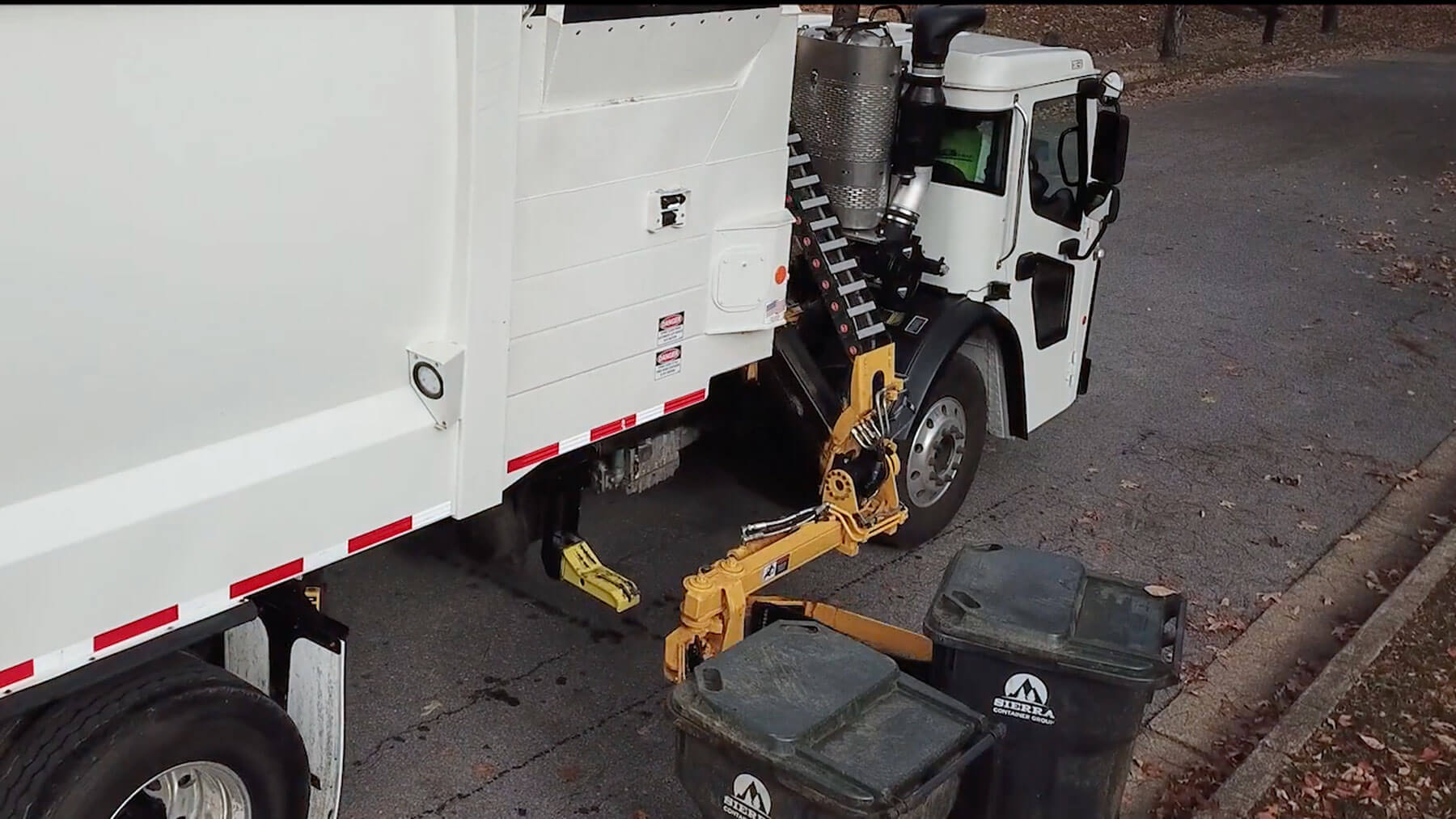 Command SST automated side loader garbage truck video