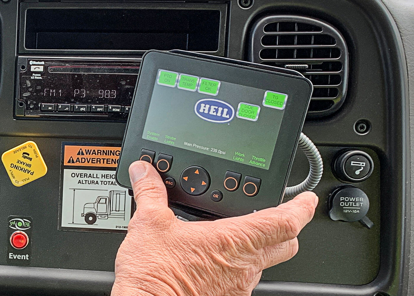 PowerTrak Commercial In Cab display screen