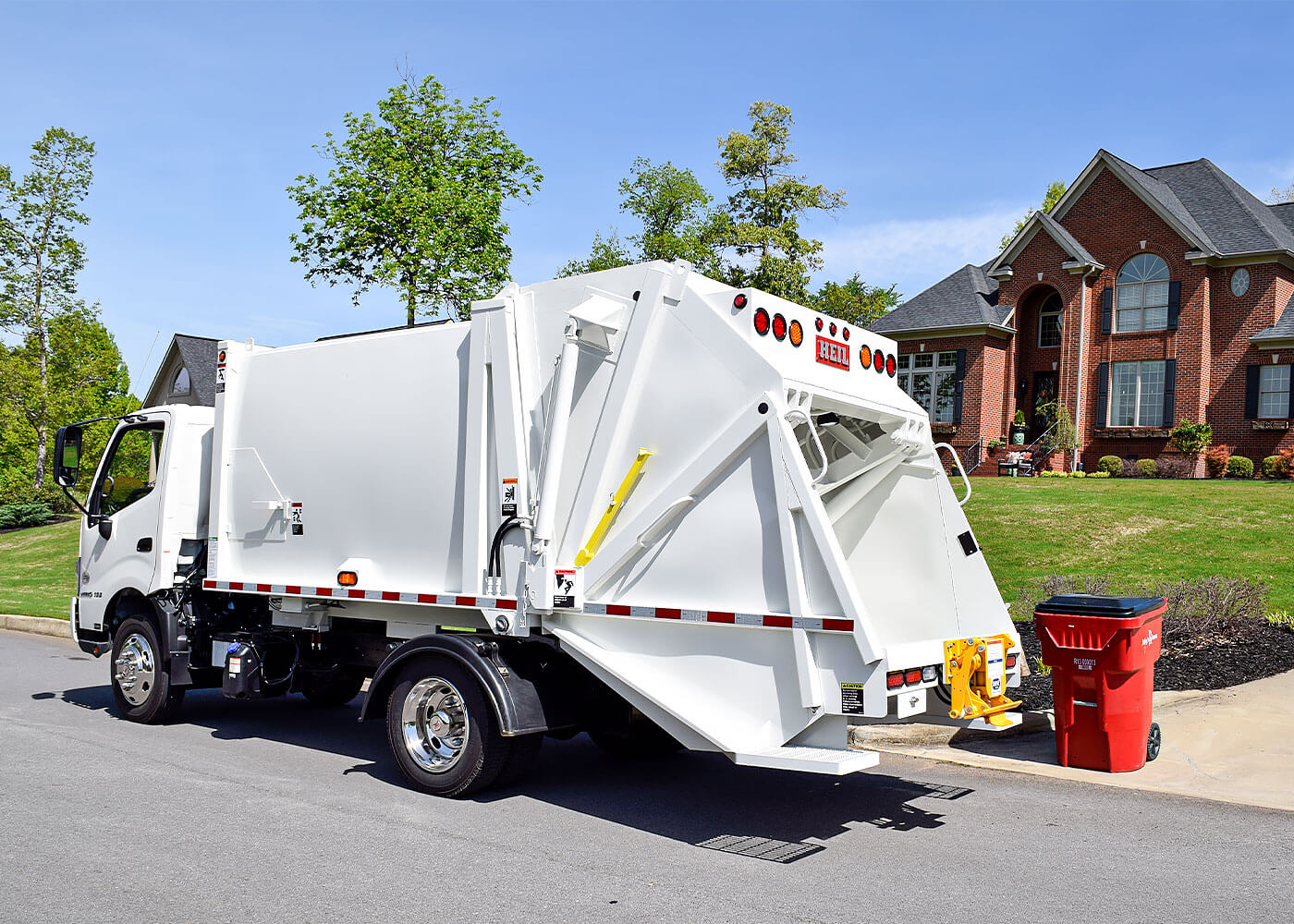 Non CDL Rearload Garbage Trucks - Under CDL Rear Loaders