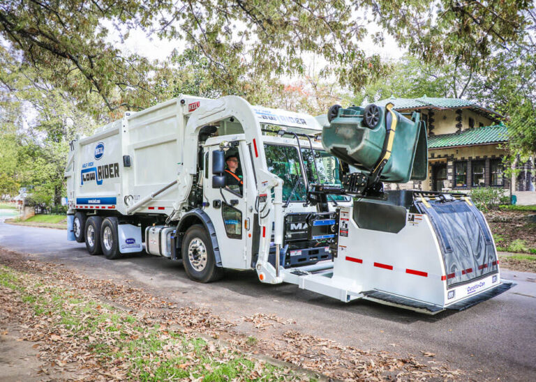 Frontload garbage trucks with Curotto-Can - residential front load trasht trucks
