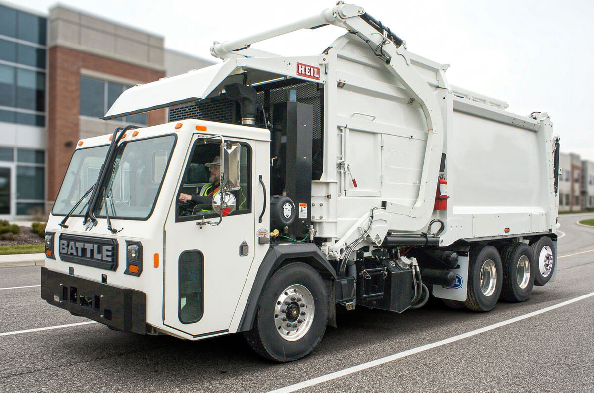 Heil Half/Pack frontload garbage truck
